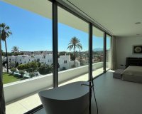 Resale - Villa - Marbella - Nueva Andalucía