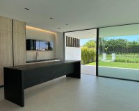 Resale - Villa - Marbella - Nueva Andalucía