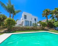 Resale - Villa - Marbella - Nueva Andalucía