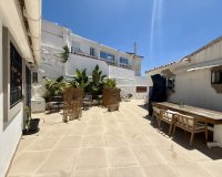 Resale - Villa - Marbella - Nueva Andalucía