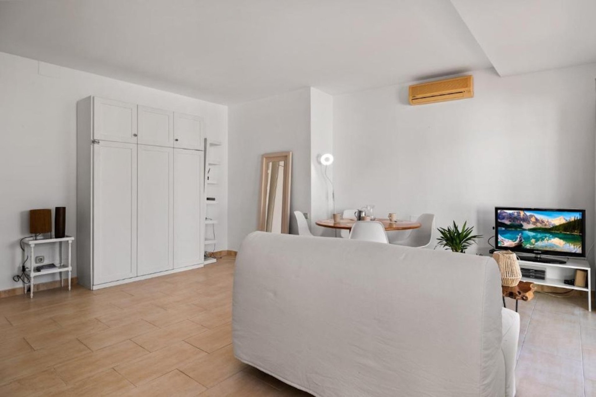 Resale - Villa - Marbella - Nueva Andalucía