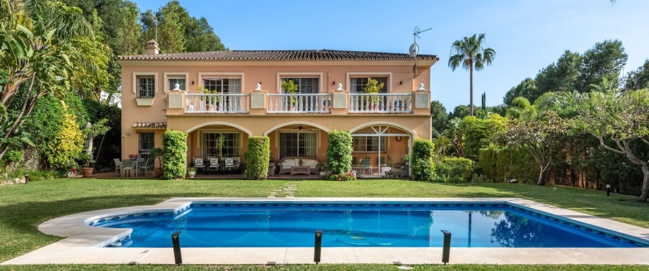 Resale - Villa - Marbella - Nueva Andalucía