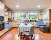 Resale - Villa - Marbella - Nueva Andalucía