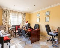 Resale - Villa - Marbella - Nueva Andalucía