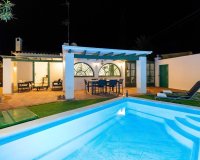 Resale - Villa - Marbella - Nueva Andalucía