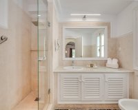 Resale - Villa - Marbella - Nueva Andalucía