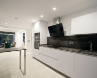 Resale - Villa - Marbella - Nueva Andalucía