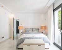 Resale - Villa - Marbella - Nueva Andalucía