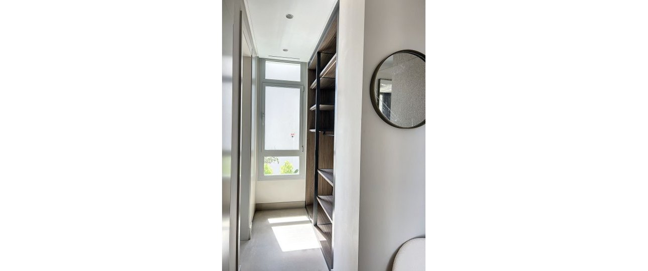 Resale - Villa - Marbella - Nueva Andalucía