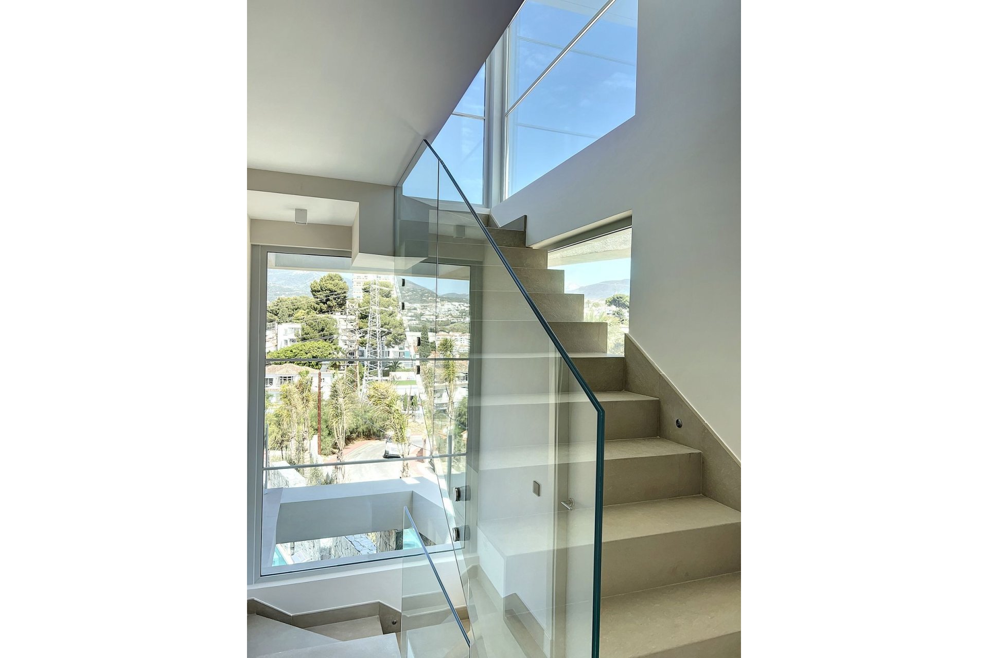 Resale - Villa - Marbella - Nueva Andalucía