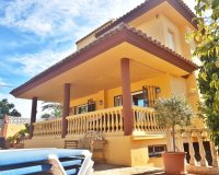Resale - Villa - Marbella - Nueva Andalucía