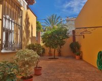 Resale - Villa - Marbella - Nueva Andalucía