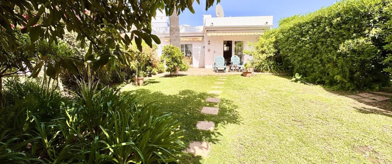 Resale - Villa - Marbella - Nueva Andalucía