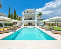 Resale - Villa - Marbella - Nueva Andalucía