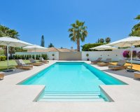 Resale - Villa - Marbella - Nueva Andalucía