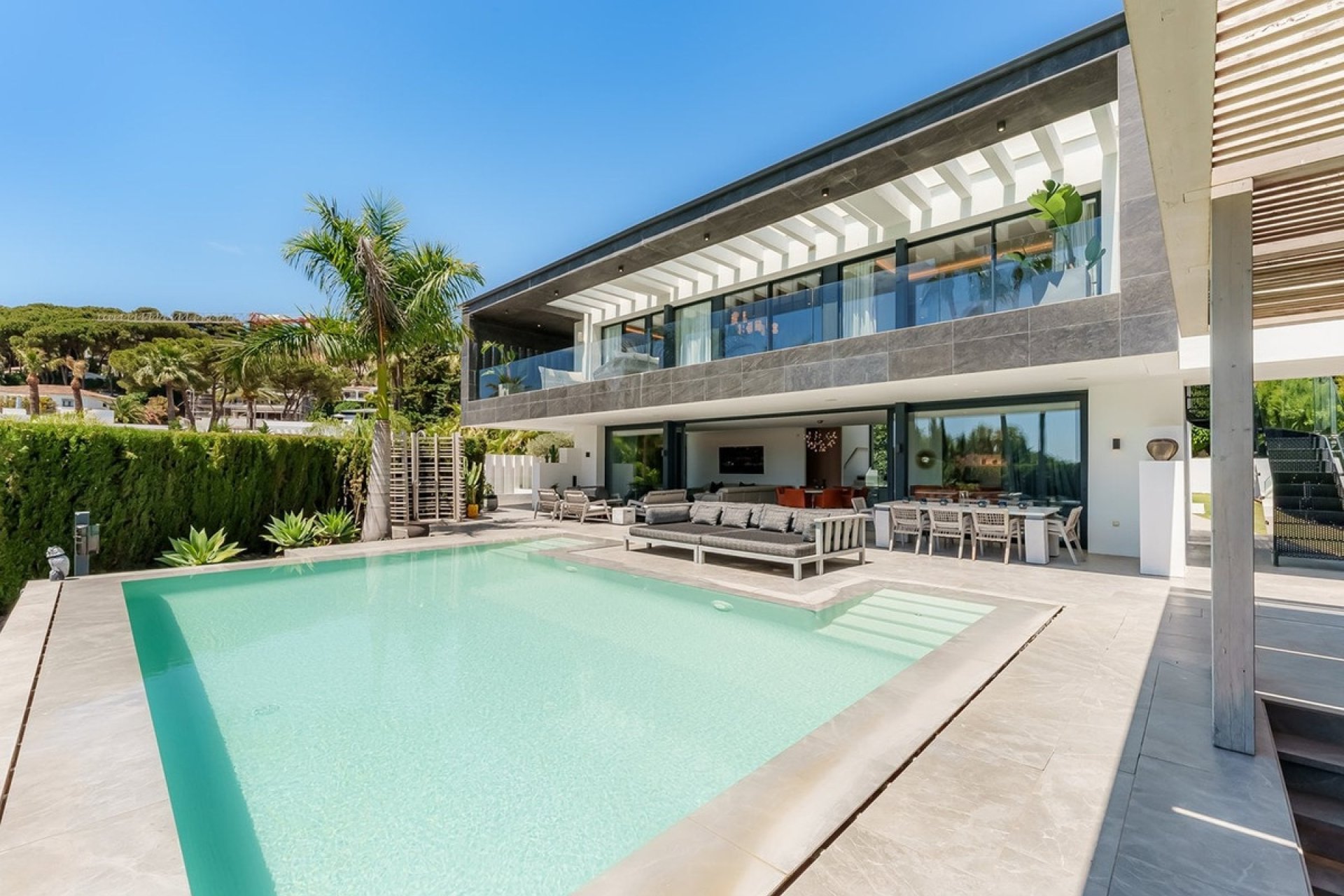 Resale - Villa - Marbella - Nueva Andalucía