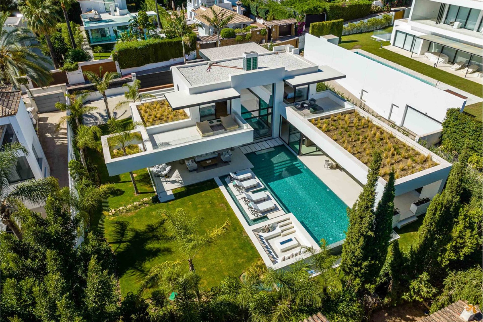 Resale - Villa - Marbella - Nueva Andalucía