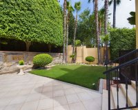 Resale - Villa - Marbella - Nueva Andalucía