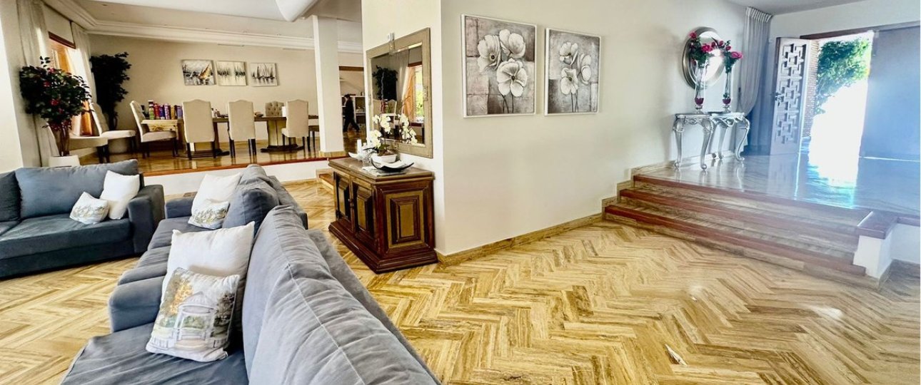 Resale - Villa - Marbella - Nueva Andalucía