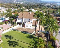 Resale - Villa - Marbella - Nueva Andalucía