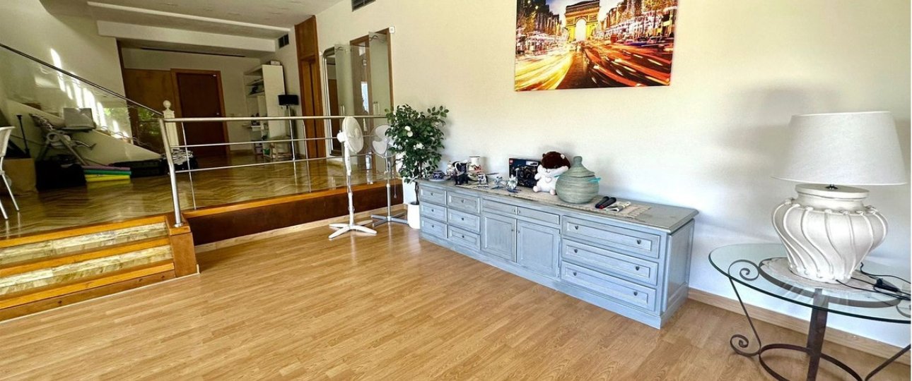 Resale - Villa - Marbella - Nueva Andalucía