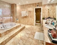 Resale - Villa - Marbella - Nueva Andalucía