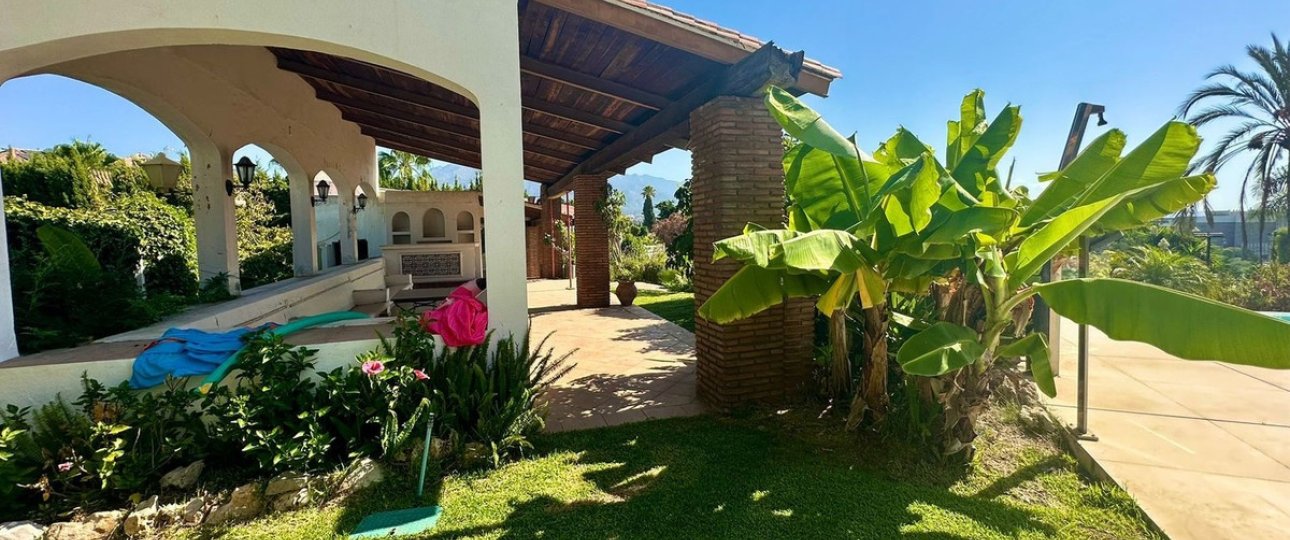Resale - Villa - Marbella - Nueva Andalucía