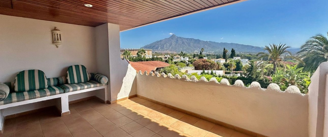 Resale - Villa - Marbella - Nueva Andalucía