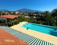 Resale - Villa - Marbella - Nueva Andalucía