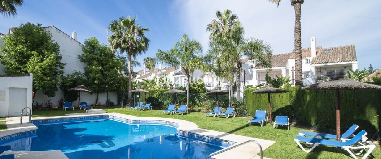 Resale - Villa - Marbella - Nueva Andalucía