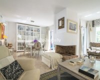 Resale - Villa - Marbella - Nueva Andalucía