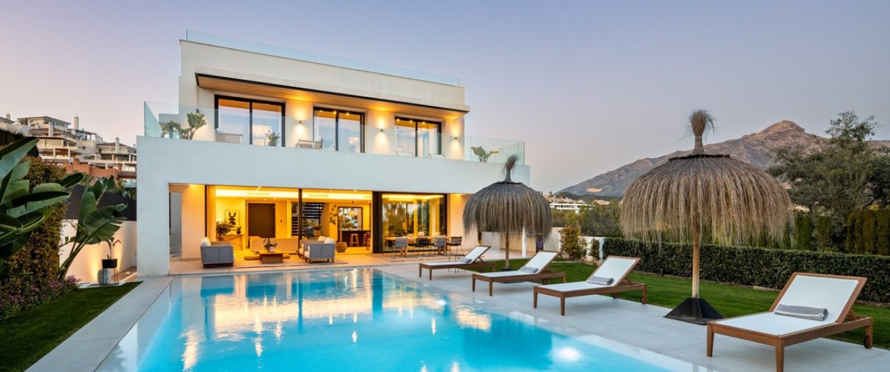 Resale - Villa - Marbella - Nueva Andalucía