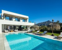 Resale - Villa - Marbella - Nueva Andalucía