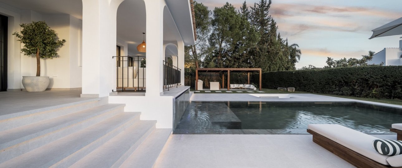 Resale - Villa - Marbella - Nueva Andalucía