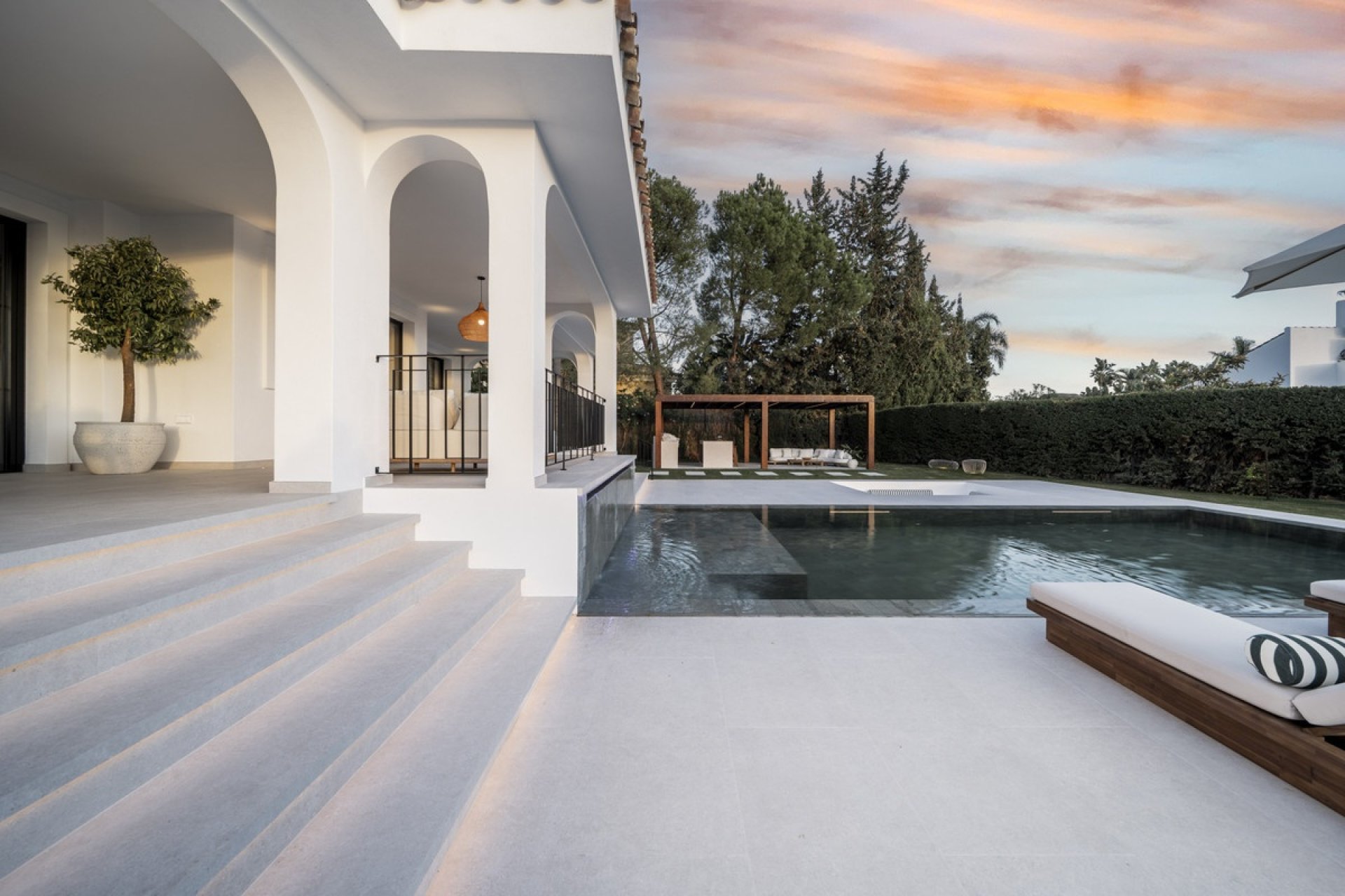 Resale - Villa - Marbella - Nueva Andalucía
