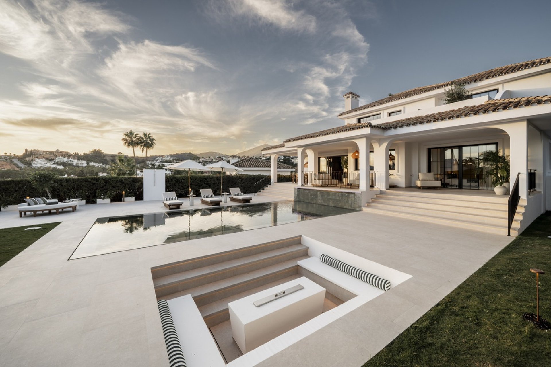 Resale - Villa - Marbella - Nueva Andalucía