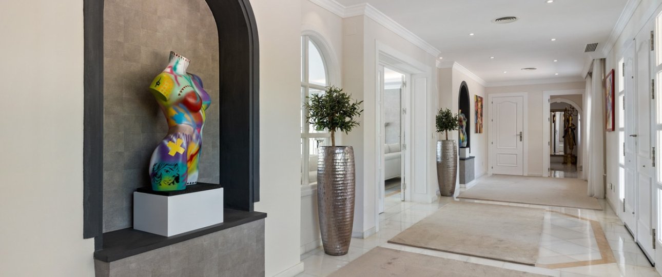 Resale - Villa - Marbella - Nueva Andalucía