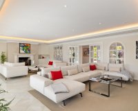 Resale - Villa - Marbella - Nueva Andalucía