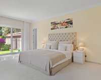 Resale - Villa - Marbella - Nueva Andalucía