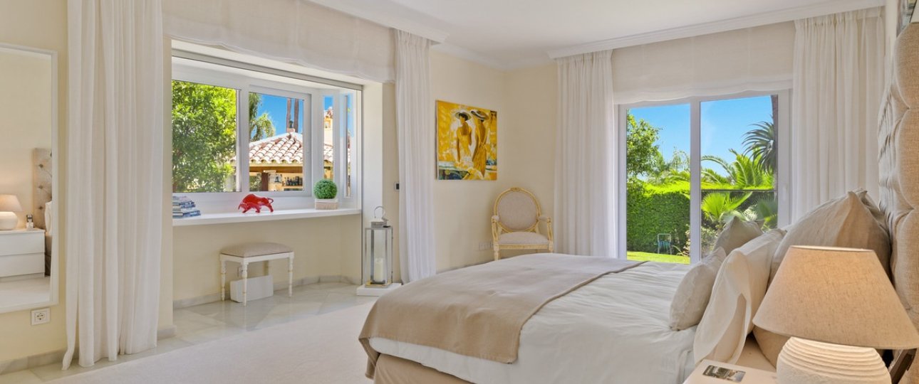 Resale - Villa - Marbella - Nueva Andalucía