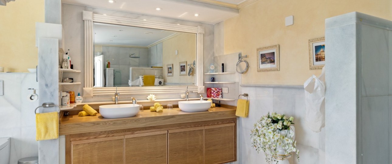 Resale - Villa - Marbella - Nueva Andalucía