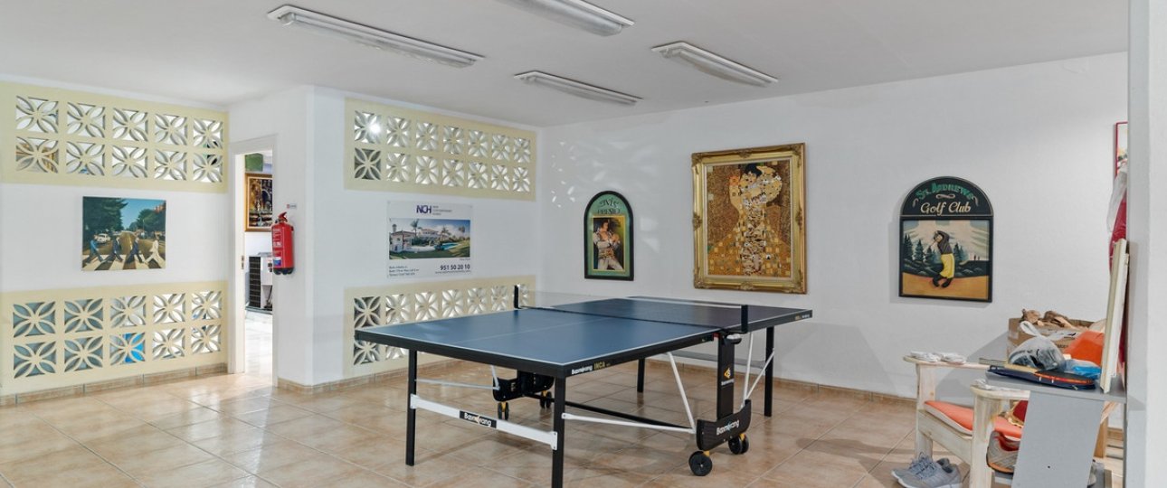 Resale - Villa - Marbella - Nueva Andalucía