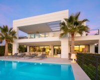Resale - Villa - Marbella - Nueva Andalucía