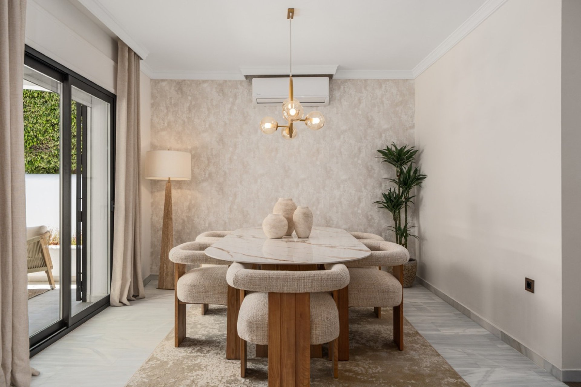 Resale - Villa - Marbella - Nueva Andalucía