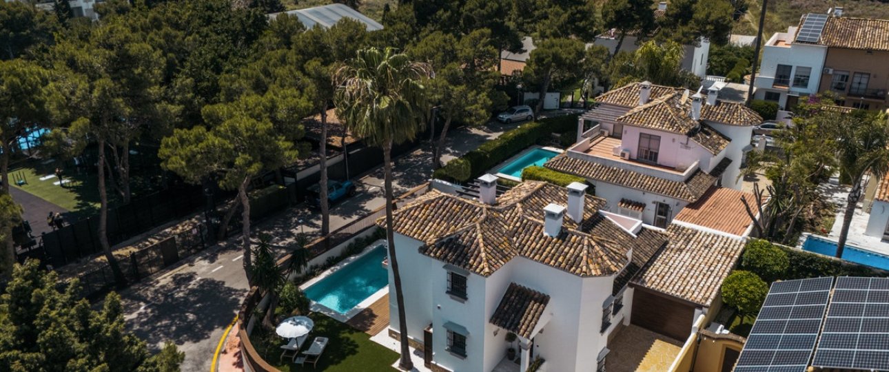 Resale - Villa - Marbella - Nueva Andalucía