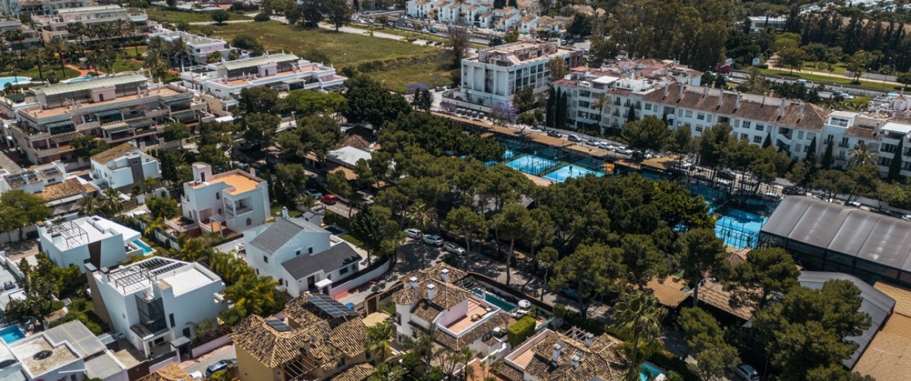 Resale - Villa - Marbella - Nueva Andalucía