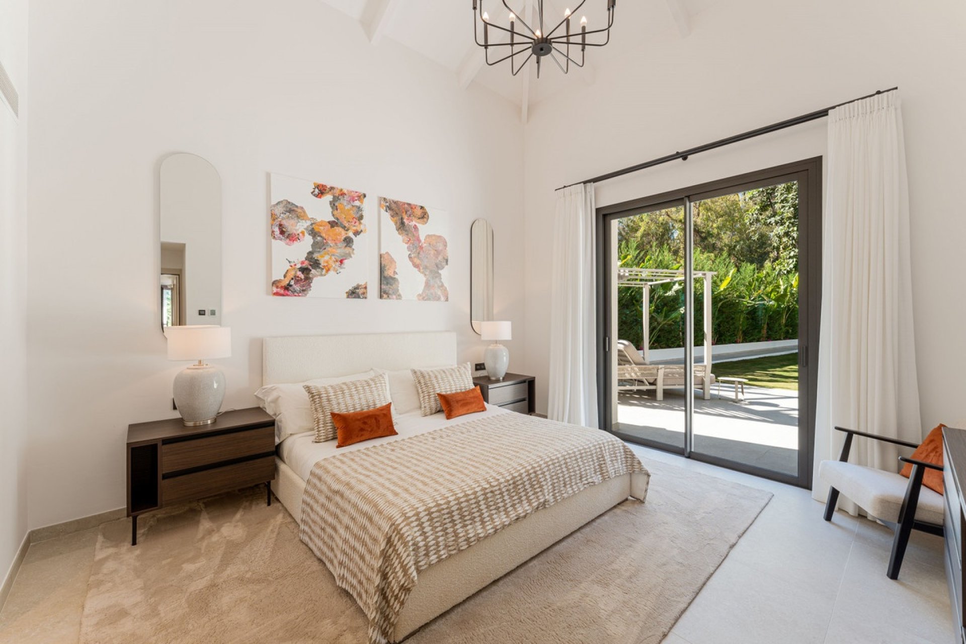 Resale - Villa - Marbella - Nueva Andalucía
