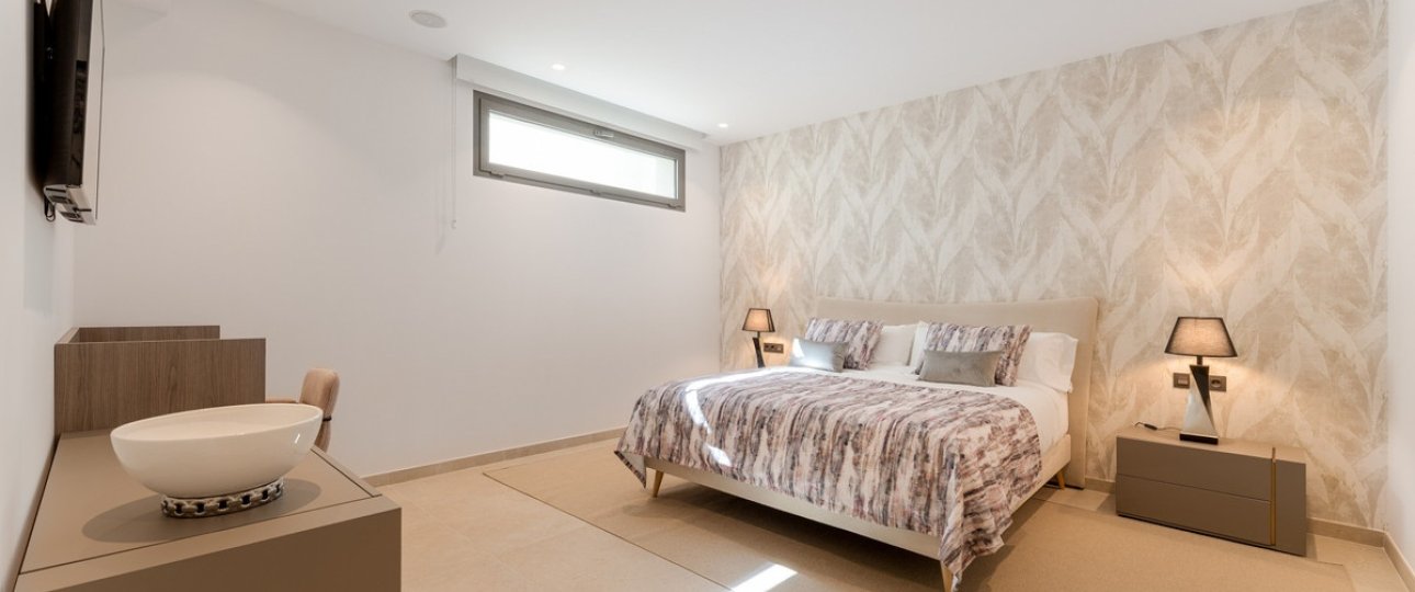 Resale - Villa - Marbella - Nueva Andalucía