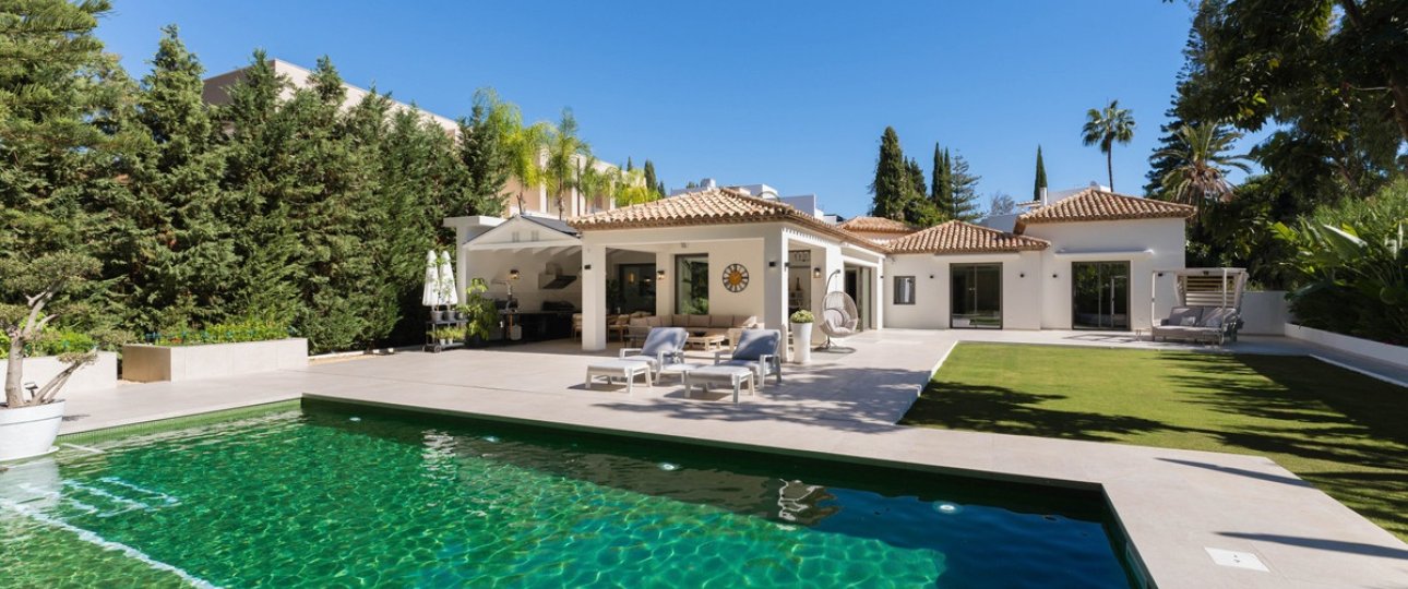 Resale - Villa - Marbella - Nueva Andalucía