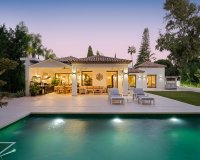 Resale - Villa - Marbella - Nueva Andalucía